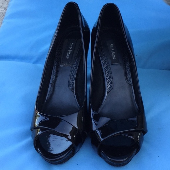 White Hse black mkt classic black patent heels - Picture 1 of 6